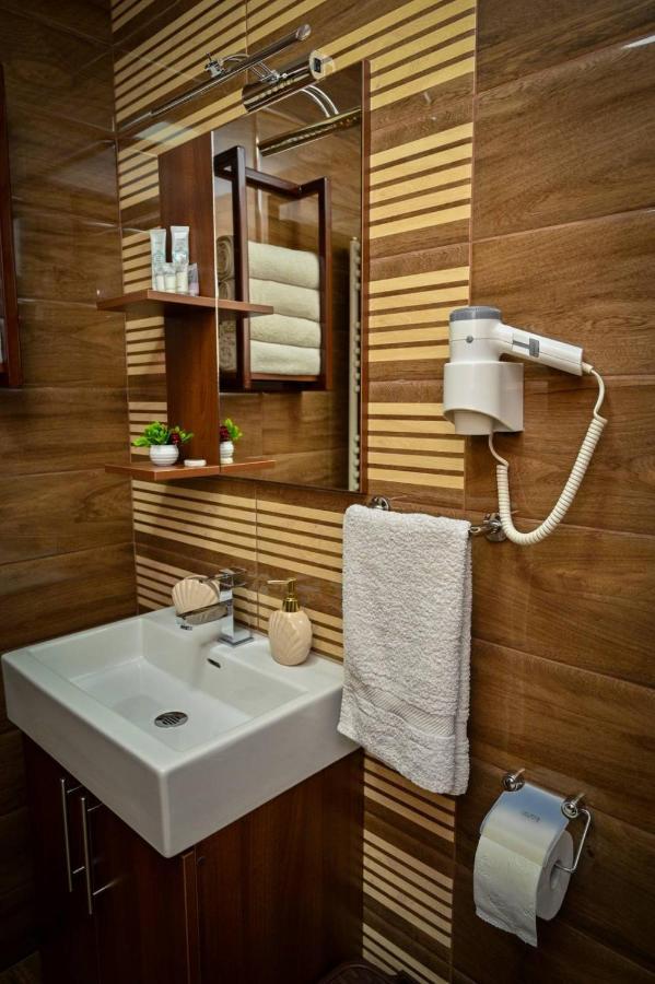 Studio Apartmani Emili Apartman Br 2 Bijeljina Eksteriør bilde